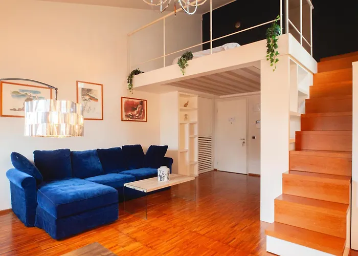 Navigli Design With Balcony